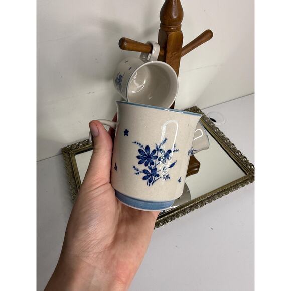 Set of 4 Vintage Jardin 710 Whisper Blue Floral Coffee Tea Cup/Mug 60's 70's - Picture 3 of 9